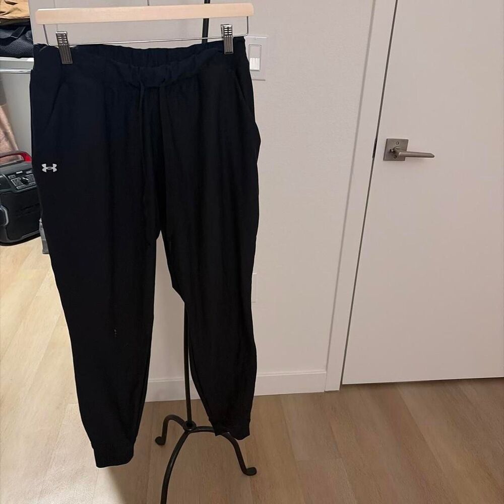 Under Armour Men's Medium Black Polyester Athletic Track Pants Joggers MD